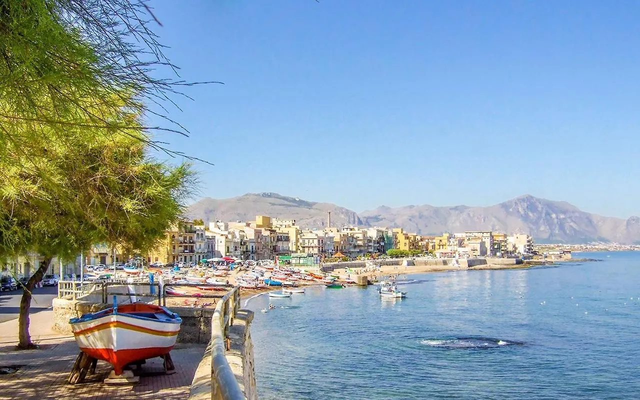 Antico Palazzo Baaria Bed and Breakfast Μπαγκερία 0*,  Ιταλία